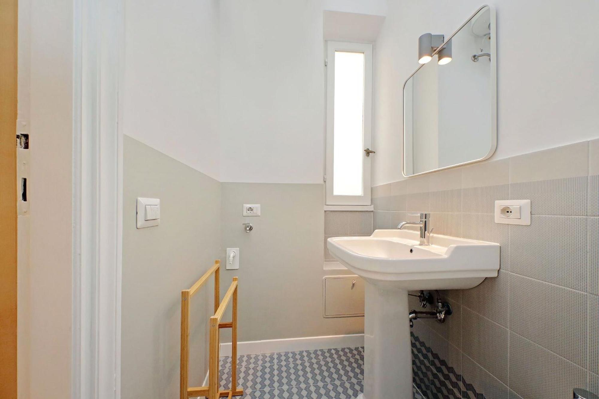 Apartment Caprareccia In Monti By Halldis *