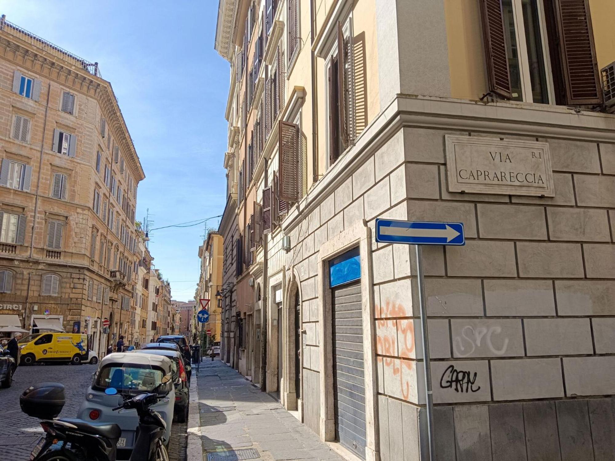 Caprareccia In Monti By Halldis Apartment Rom